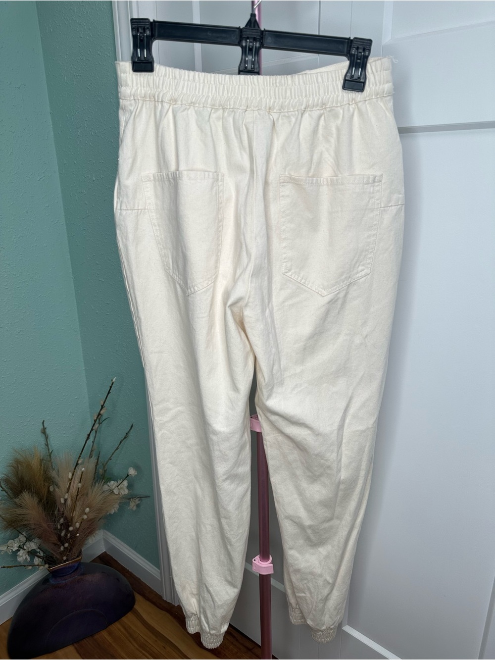 entro Cream High-Rise Denim Joggers Small NWT - Picture 5 of 6